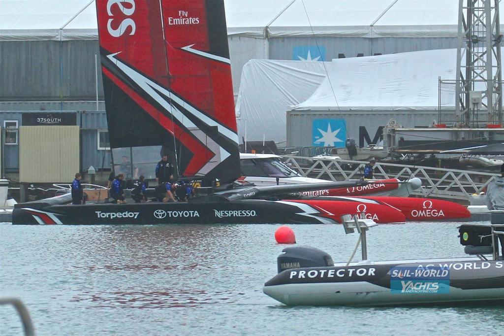  - Day 1 002 - Emirates Team New Zealand - February 14, 2017 © Richard Gladwell www.photosport.co.nz